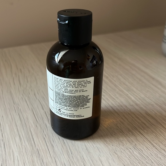 Le labo shower gel 90 ml (luxury brand) - Picture 3 of 3